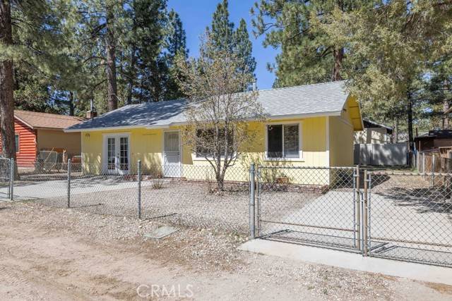 Big Bear City, CA 92314,863 B Lane