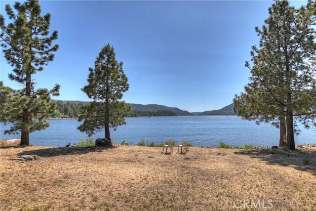 Big Bear Lake, CA 92315,39429 Point Road