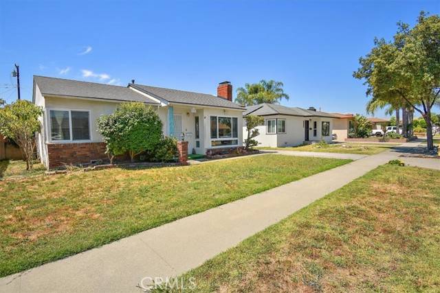 Bellflower, CA 90706,9102 Oak Street