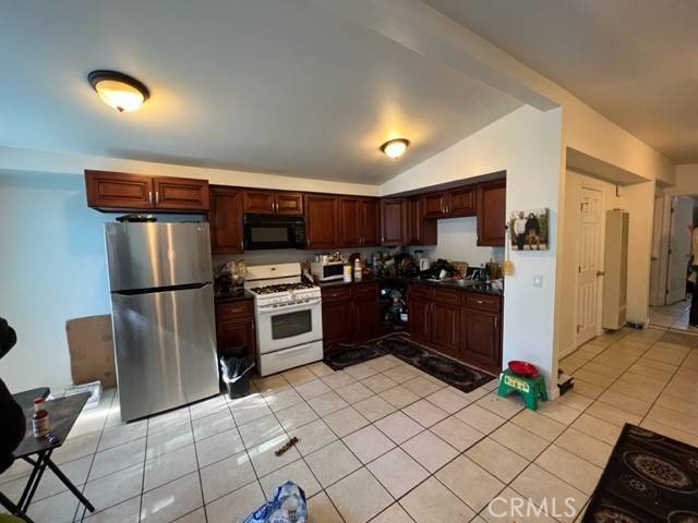 Artesia, CA 90701,11961 170th Street