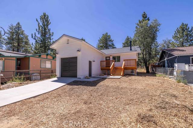 Sugar Loaf, CA 92386,540 Vista Avenue