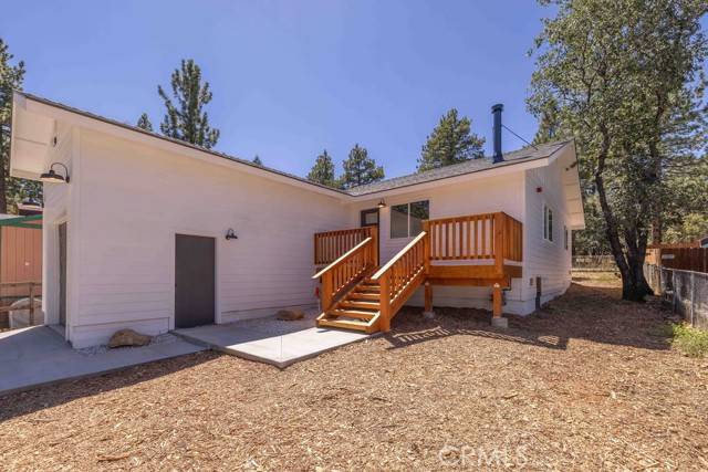 Sugar Loaf, CA 92386,540 Vista Avenue