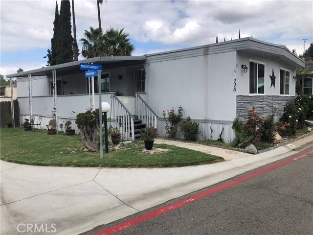 Corona, CA 92878,4901 Green River Rd #118