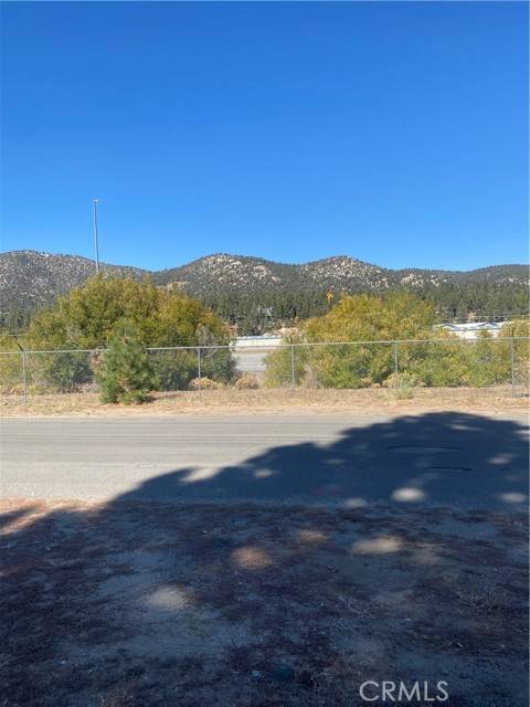 Big Bear City, CA 92314,732 W Fairway