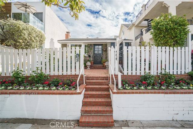 Corona Del Mar, CA 92625,406 Jasmine Avenue