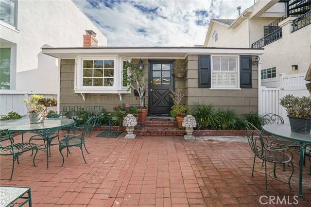 Corona Del Mar, CA 92625,406 Jasmine Avenue