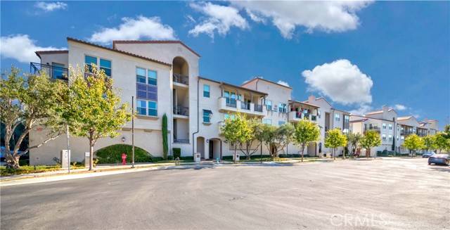 Brea, CA 92823,220 Buena Vida Drive #207