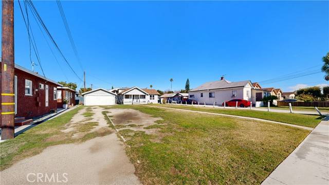 Bellflower, CA 90706,9841 Walnut Street