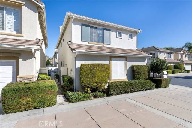 La Mirada, CA 90638,16363 Creekside Place