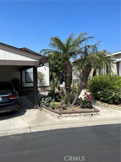 Brea, CA 92821,621 Wood LAKE #196