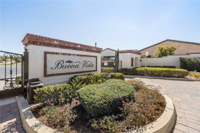 Brea, CA 92823,280 Buena Vida Drive #308