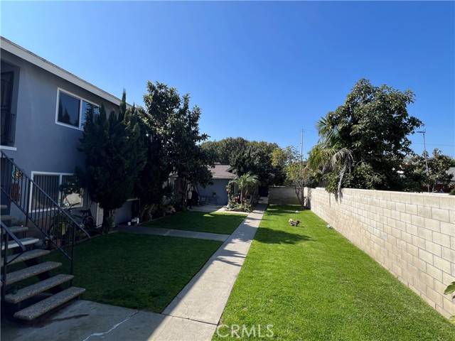 Huntington Beach, CA 92647,17082 Emerald Lane