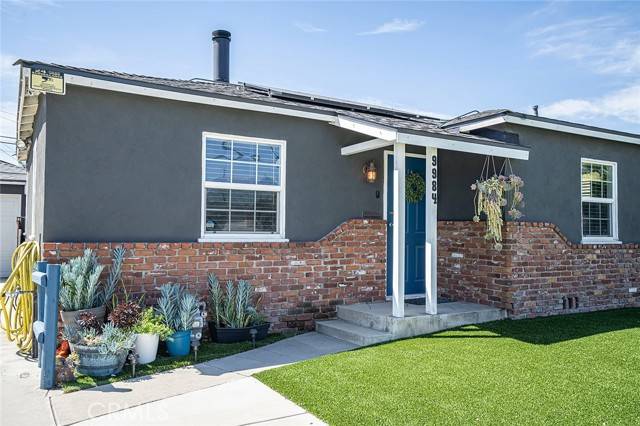 Bellflower, CA 90706,9984 Maplewood Street