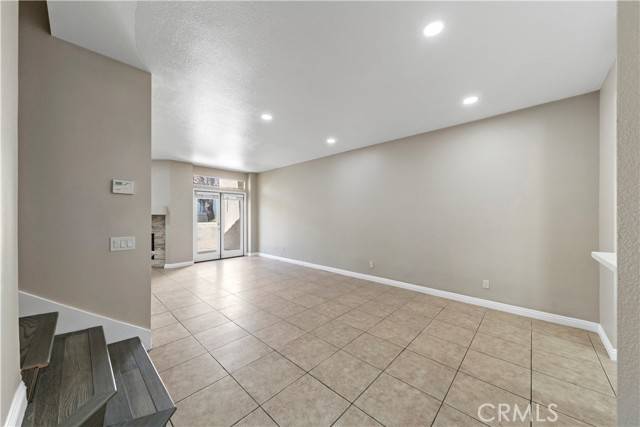 Corona, CA 92882,3190 Puesta Del Sol Court #103