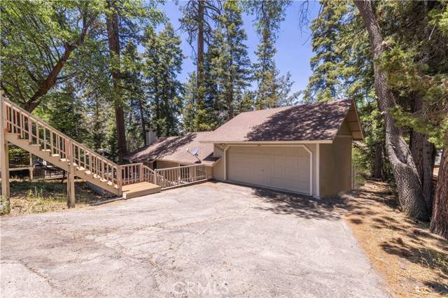 Big Bear, CA 92315,43133 Moonridge Rd