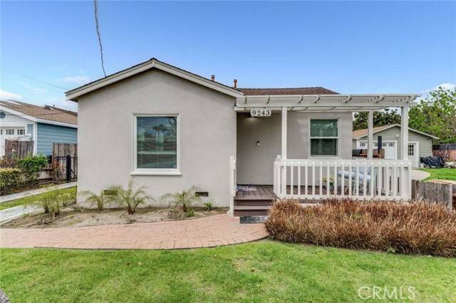 Bellflower, CA 90706,9243 Flora Vista Street