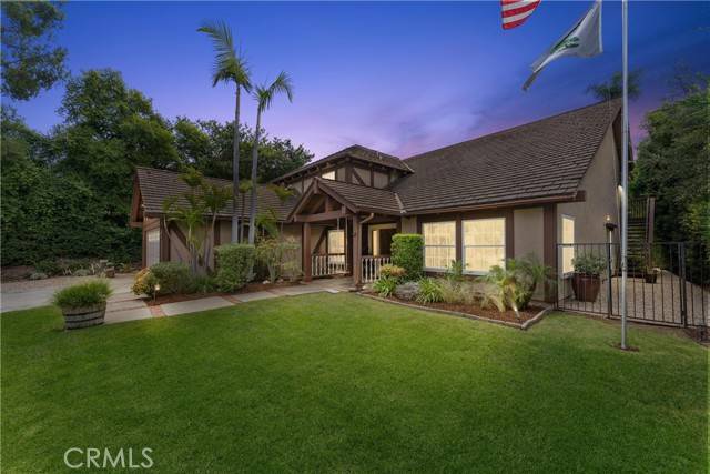 Anaheim Hills, CA 92808,341 S Yorkshire Circle