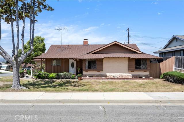 Fullerton, CA 92835,1901 Beechwood Avenue