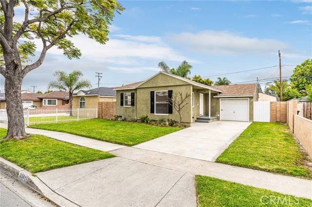 Santa Fe Springs, CA 90670,11561 Flossmoor Road