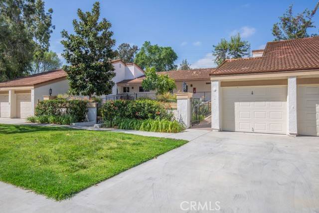 Laguna Woods, CA 92637,3429 Bahia Blanca #O