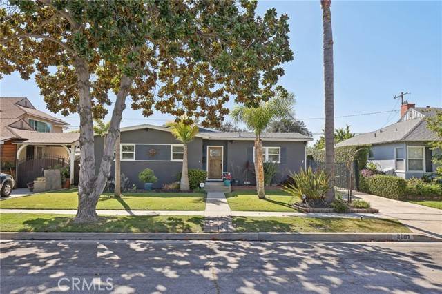 Long Beach, CA 90815,2691 Montair Ave