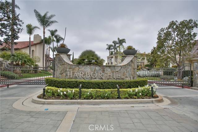 Newport Beach, CA 92660,19 Belmont