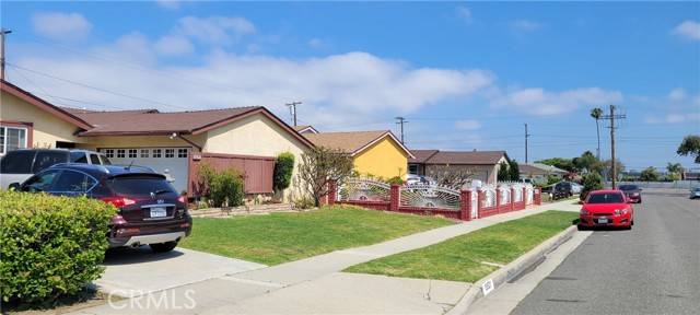 Gardena, CA 90249,13521 Spinning Avenue