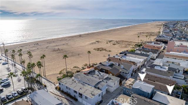 Newport Beach, CA 92661,417 E Balboa Boulevard