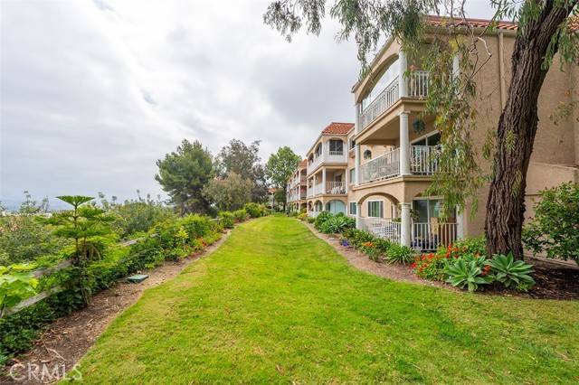 Laguna Woods, CA 92637,4002 Calle Sonora #3A