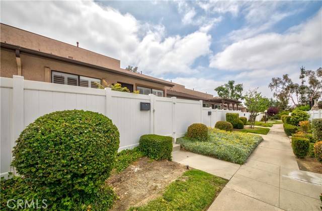 Fullerton, CA 92833,2242 Loma Alta Drive #19