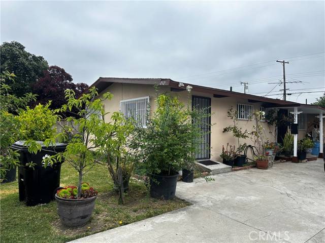 Fullerton, CA 92832,212 W Rosslynn Avenue