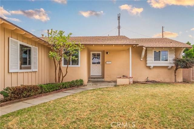 Gardena, CA 90248,511 W 159th Place