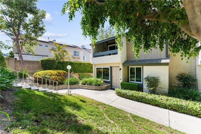 Brea, CA 92821,1557 Gatewood Court