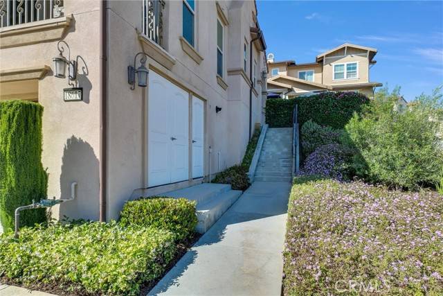 Yorba Linda, CA 92886,18617 Front Nine Way