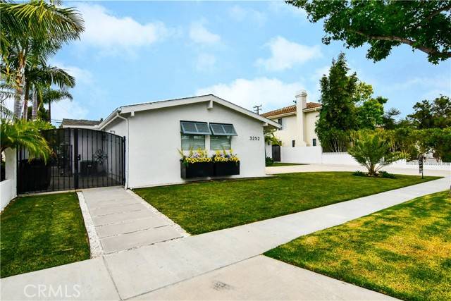 Rossmoor, CA 90720,3252 Donnie Ann Road