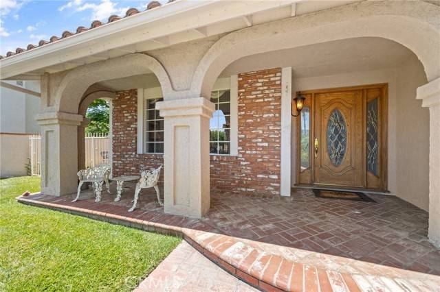 Yorba Linda, CA 92886,20425 Via Sonador