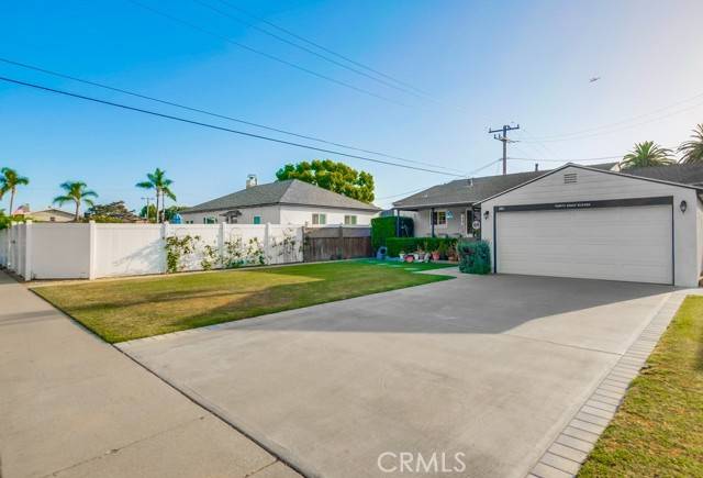 Long Beach, CA 90808,3811 Chatwin Avenue