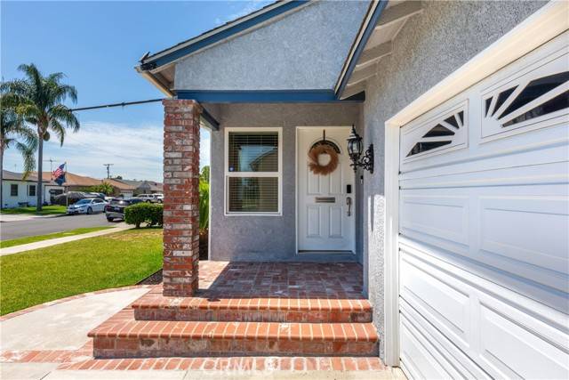 Downey, CA 90241,11715 Pruess Avenue