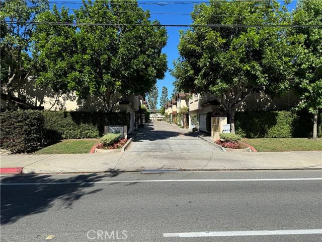 Costa Mesa, CA 92627,2233 Fairview Road #H