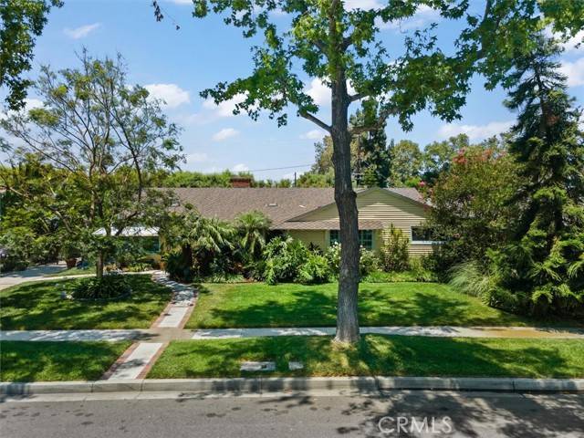 Santa Ana, CA 92706,1227 W Marion Way