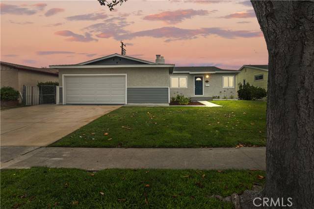 Fullerton, CA 92833,1507 W Ash Avenue