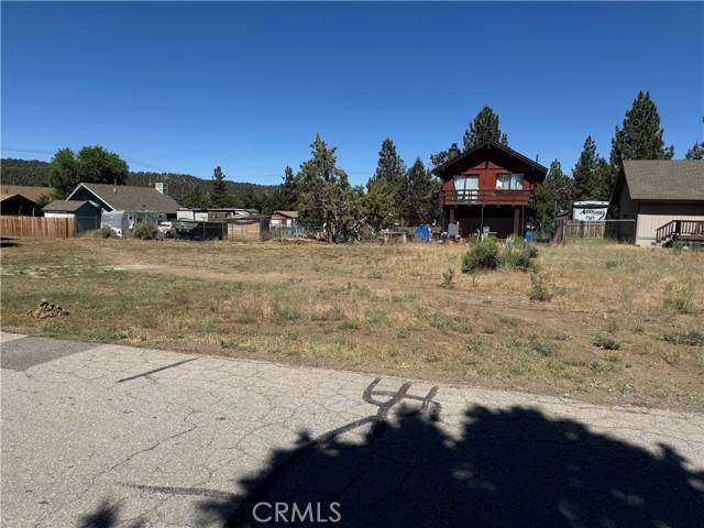 Big Bear City, CA 92314,924 Pinon