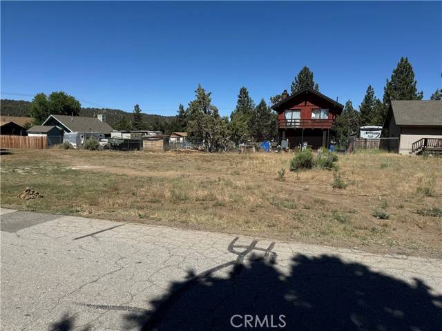 Big Bear City, CA 92314,924 Pinon