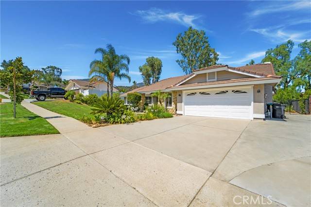 Corona, CA 92882,2056 Adobe Avenue