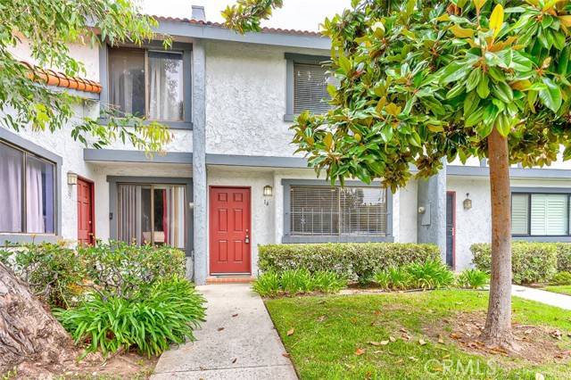 Orange, CA 92868,1910 W Palmyra Avenue #14