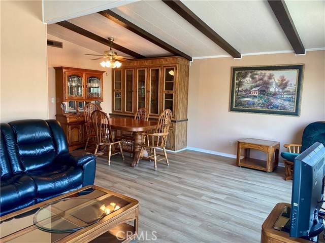 Placentia, CA 92870,320 Lakepark