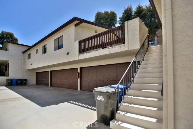 Redondo Beach, CA 90278,2418 Carnegie Lane #3