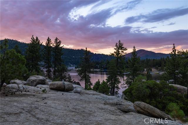 Big Bear Lake, CA 92315,815 Cove