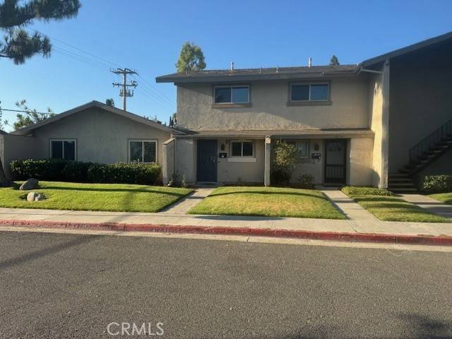 Placentia, CA 92870,1252 Avon Place #10