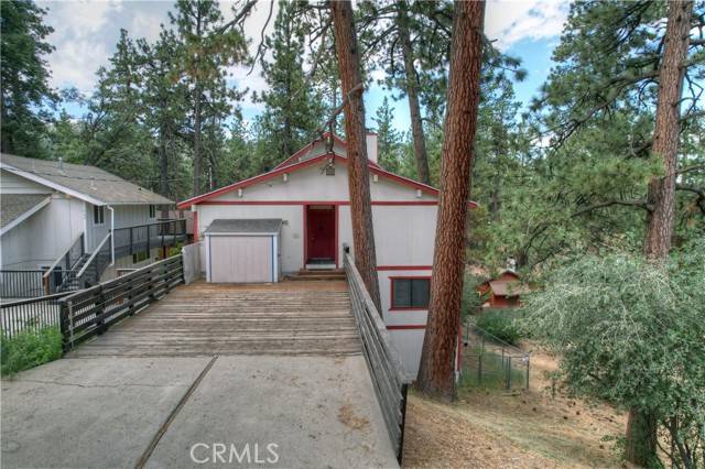 Big Bear Lake, CA 92315,758 Silver Tip Drive